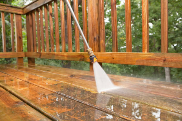 Best Pool Deck Cleaning  in Fort Dick, CA